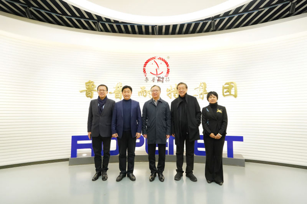 国际纺联主席、中国纺织工业联合会会长孙瑞哲一行人莅临鲁普耐特集团参观调研