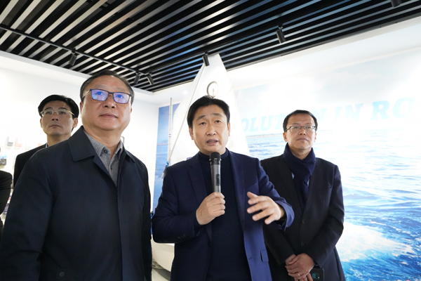 国际纺联主席、中国纺织工业联合会会长孙瑞哲一行人莅临鲁普耐特集团参观调研