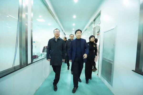 国际纺联主席、中国纺织工业联合会会长孙瑞哲一行人莅临鲁普耐特集团参观调研