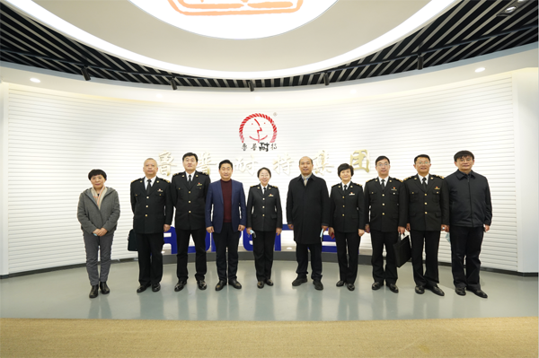 济南海关赵儒霞关长一行人莅临鲁普耐特集团参观调研