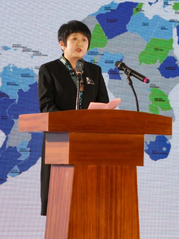 鲁普喜报丨鲁普耐特集团总裁邱延平荣获“山东省三八红旗手”荣誉称号